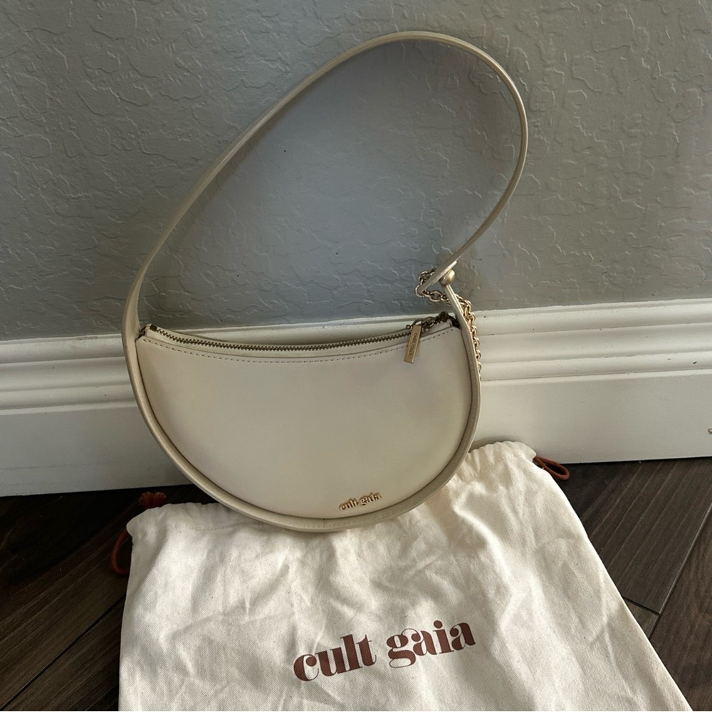 Cult Gaia Nadia Half-Moon Shoulder Bag - SOLD OUT !! - Picture 7 of 9
